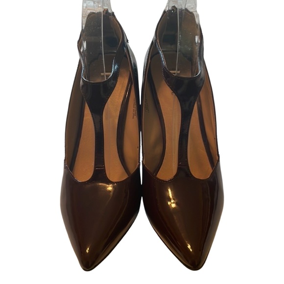 Greenwich Village Burgundy Patent Leather T Strap Heels Size 7 - Picture 2 of 9